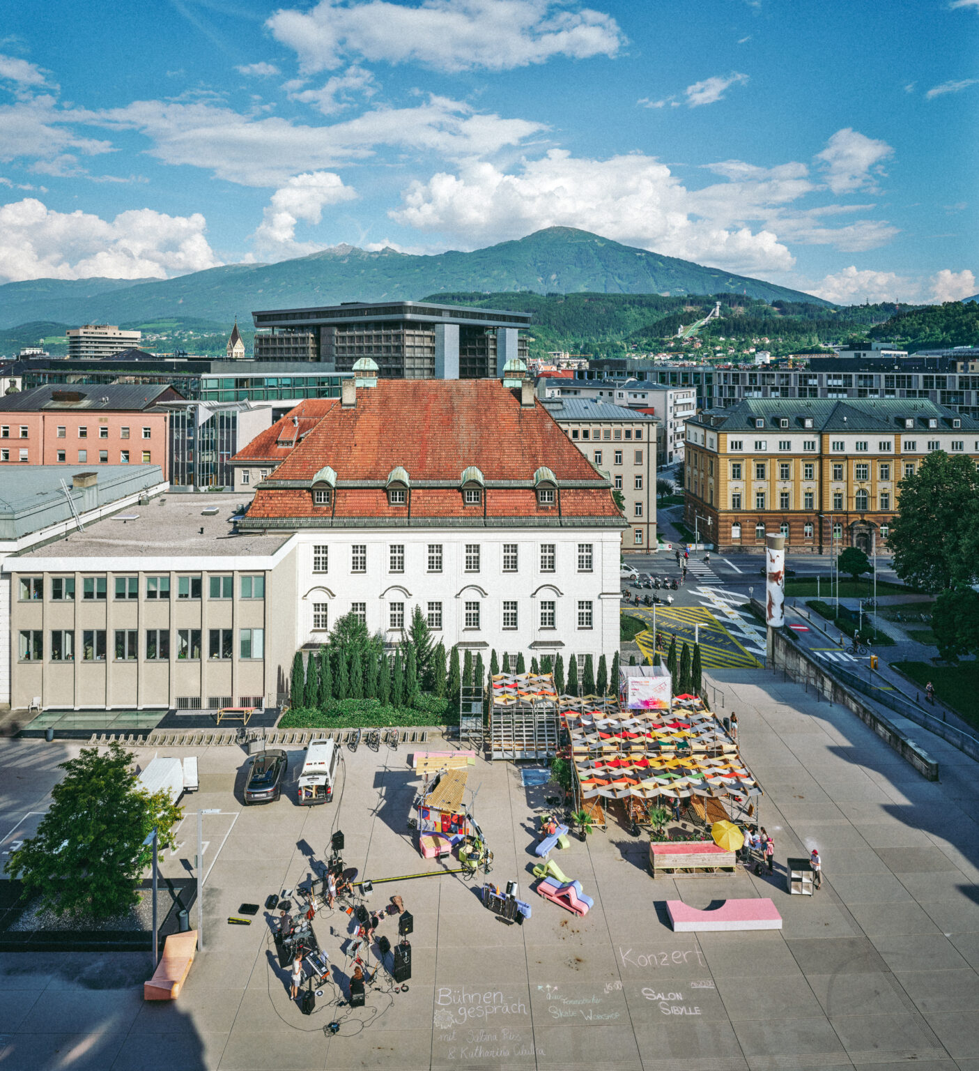 Aerial view of the stage on the GEIWI forecourt with the Nordkette behind