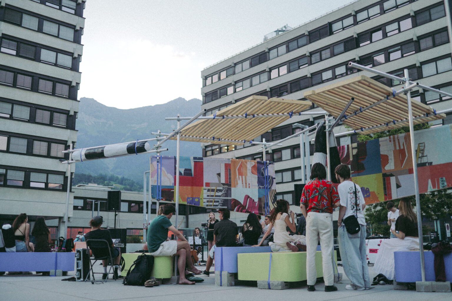Evening stage with the mountains behind
